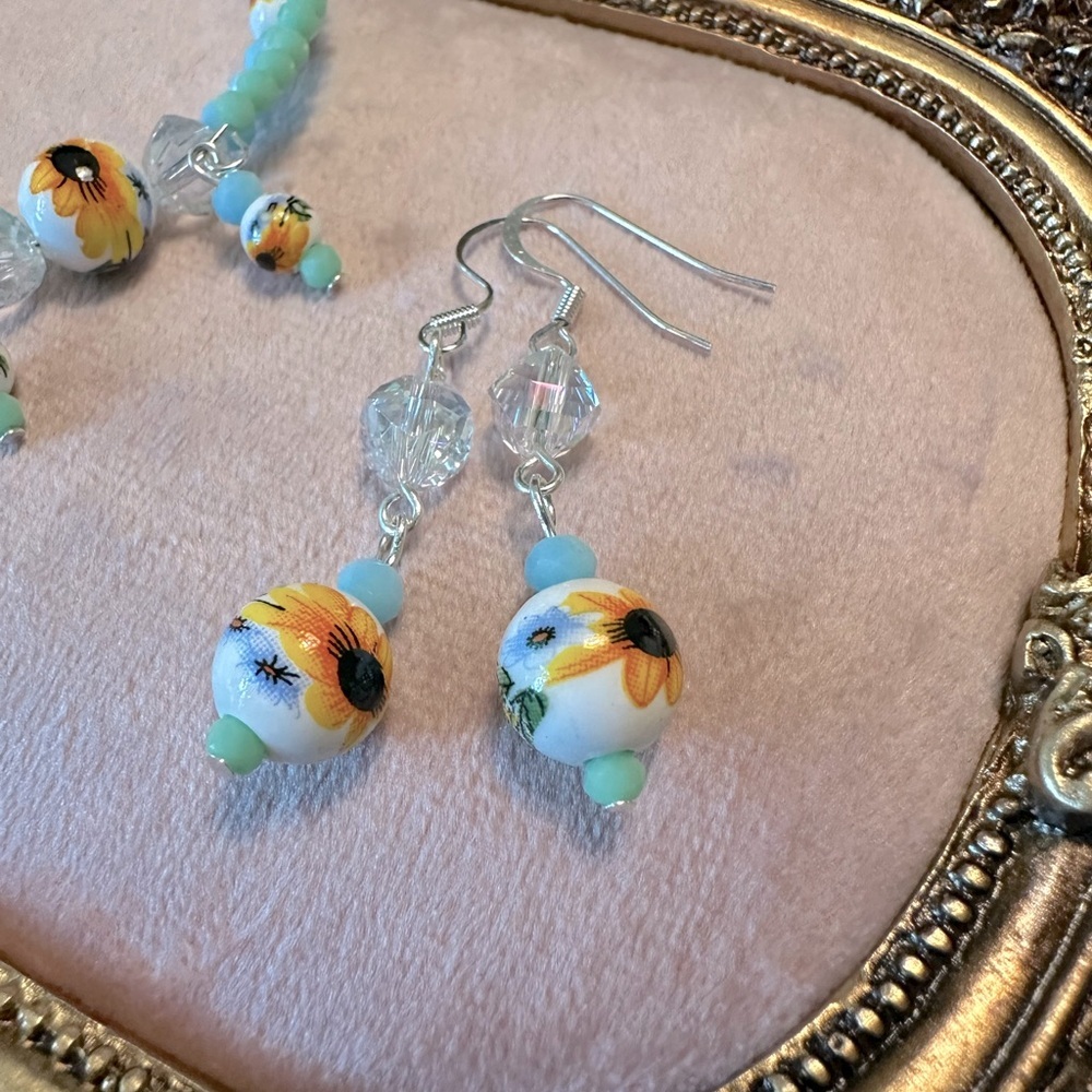 Handmade Set of 2 Memory Wire Bracelet Dangle Earrings Sunflower Turquoise Blue - Picture 7 of 10